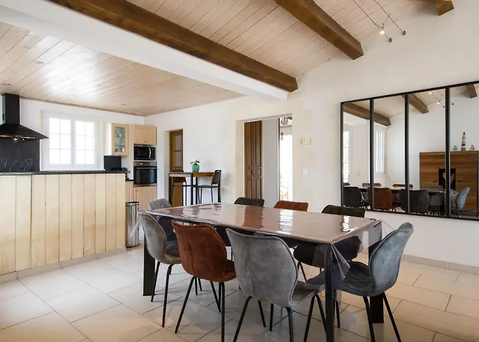 Morande Grande Maison Avec Piscine Chauffée Сasa de vacaciones