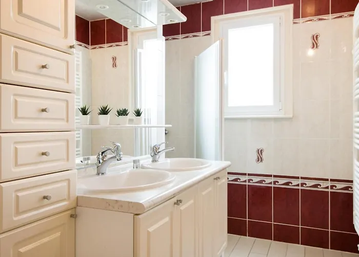 Morande Grande Maison Avec Piscine Chauffée *